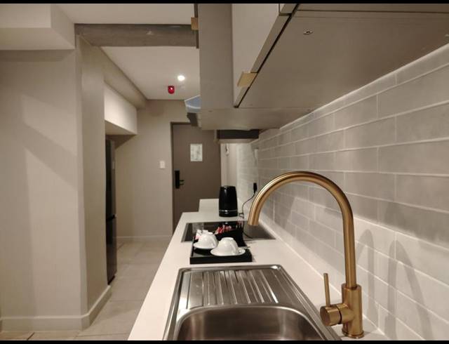 1 BEDROOM APARTMENT FOR SALE IN SANDOWN